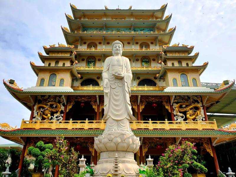 Mơ Thấy Chùa Liên Quan Đến Con Số Gì?