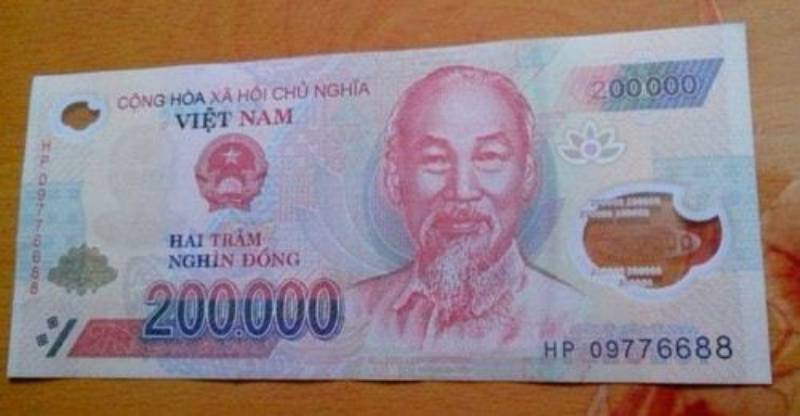 Mơ Thấy Tiền 200 Nghìn Rơi Vãi